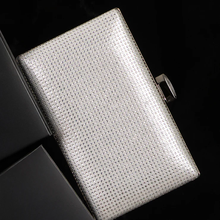 BAGS 25075d72 2c56 47bc aa37 f25568d719cb